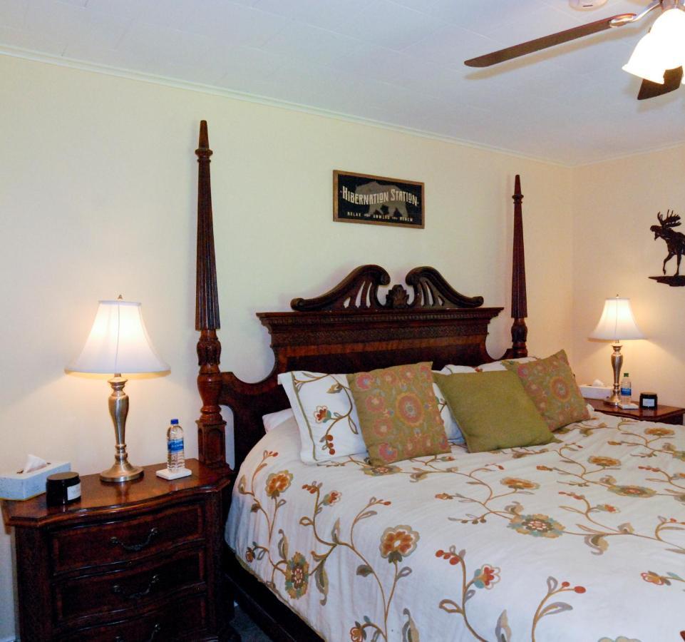 Maple Leaf Lodge Schroon Lake Εξωτερικό φωτογραφία