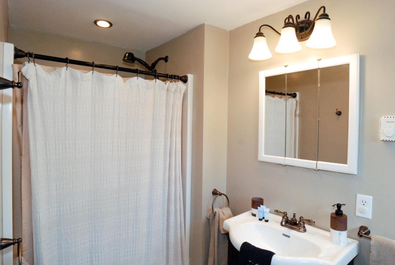 Maple Leaf Lodge Schroon Lake Εξωτερικό φωτογραφία