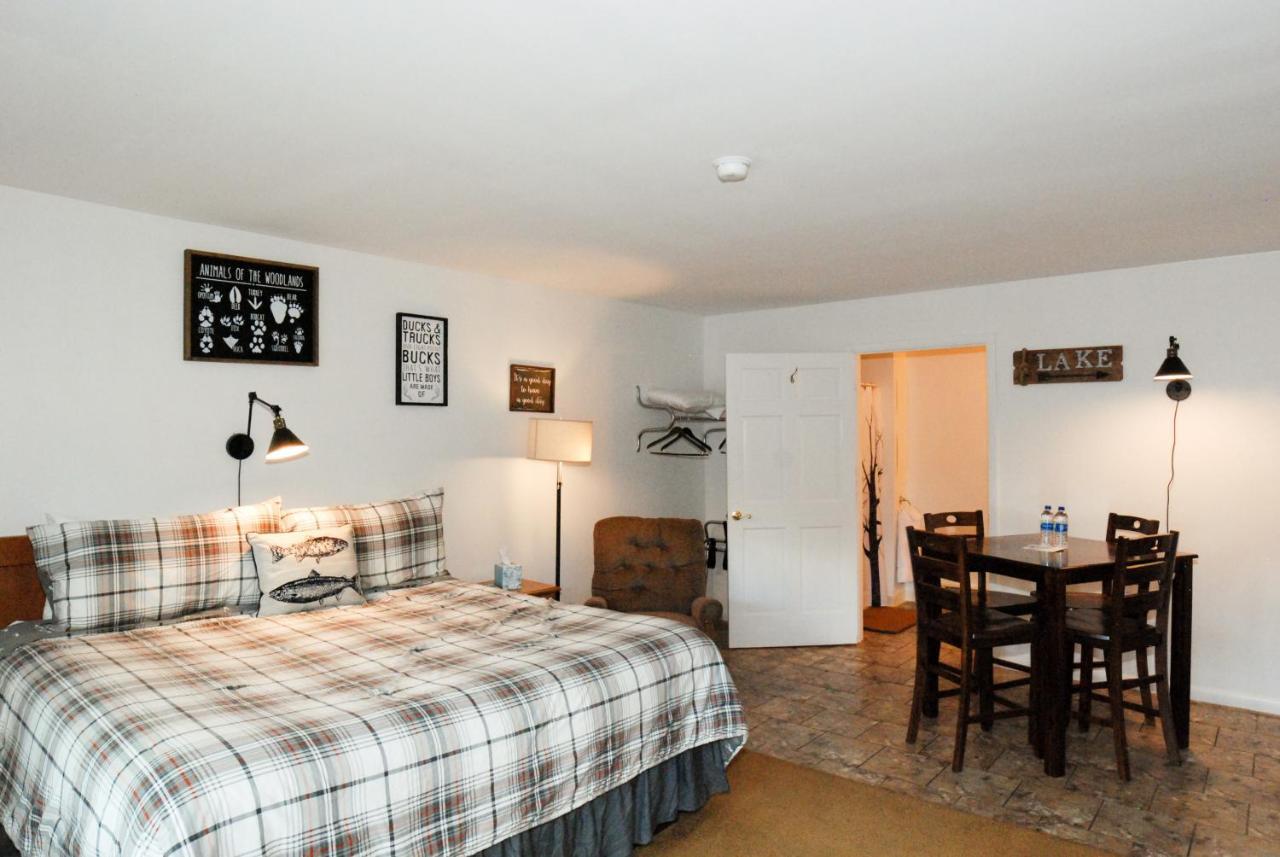Maple Leaf Lodge Schroon Lake Εξωτερικό φωτογραφία